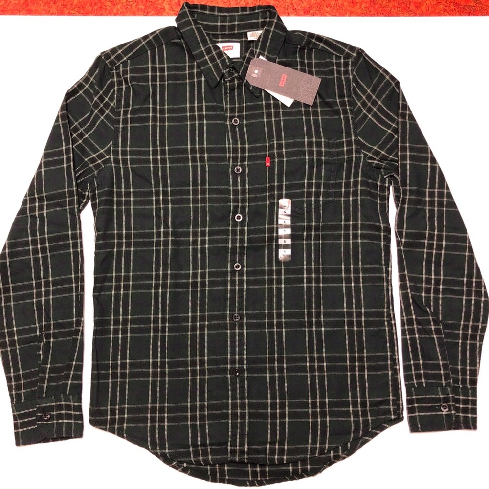 NWT Levi’s Women’s Collared Long Sleeve Button-Up Plaid Dark Green Top size S